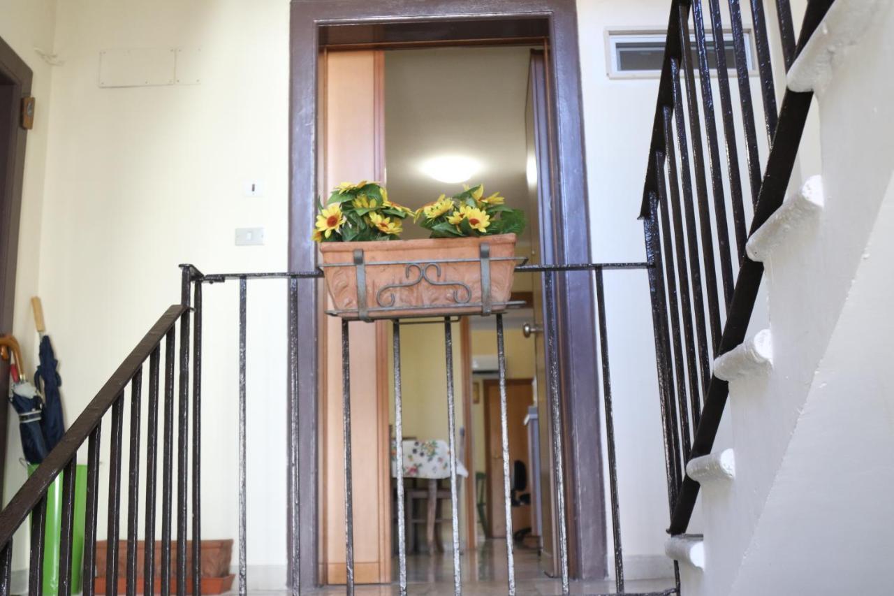 Holiday House Nel Cuore Di בארי מראה חיצוני תמונה