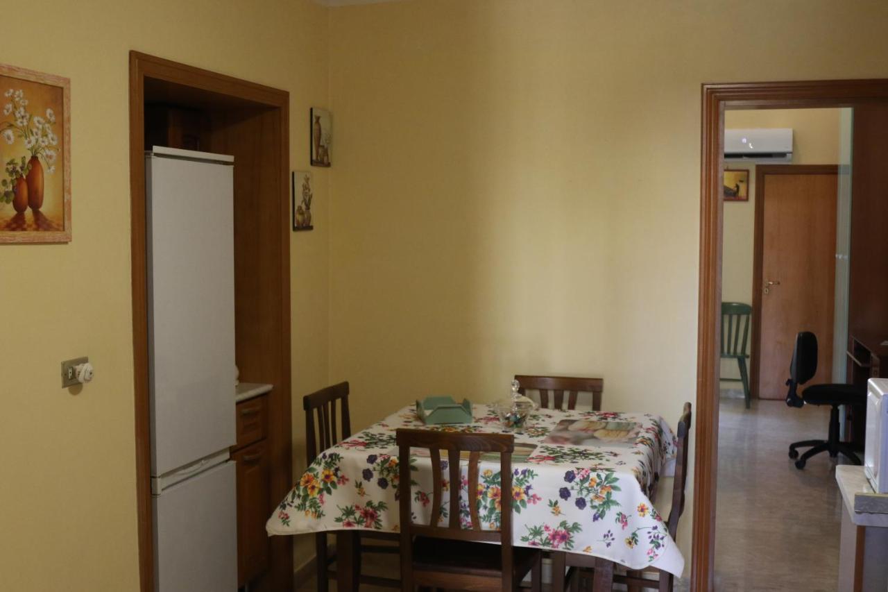 Holiday House Nel Cuore Di בארי מראה חיצוני תמונה
