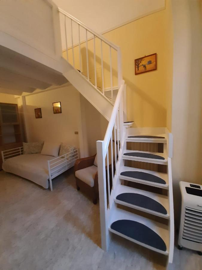 Holiday House Nel Cuore Di בארי מראה חיצוני תמונה