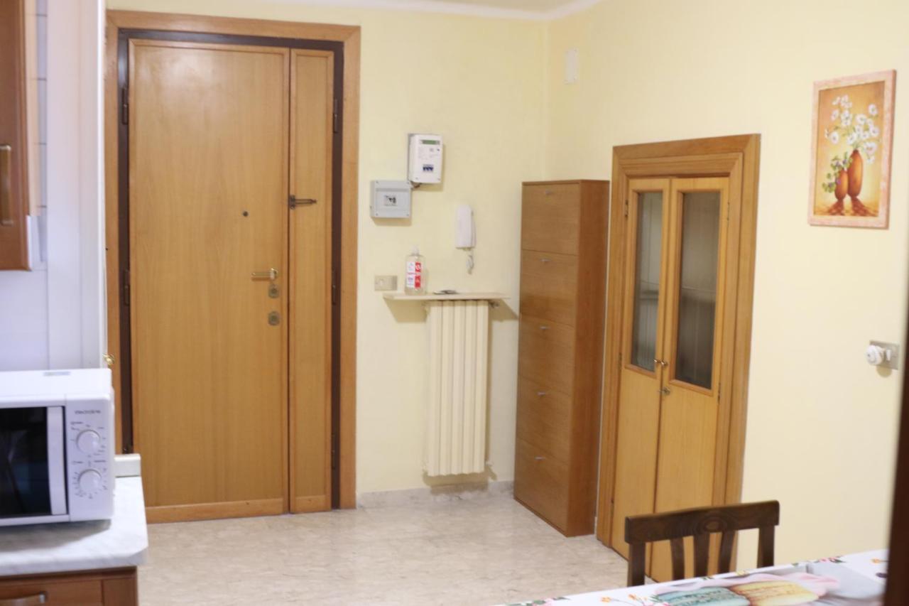 Holiday House Nel Cuore Di בארי מראה חיצוני תמונה