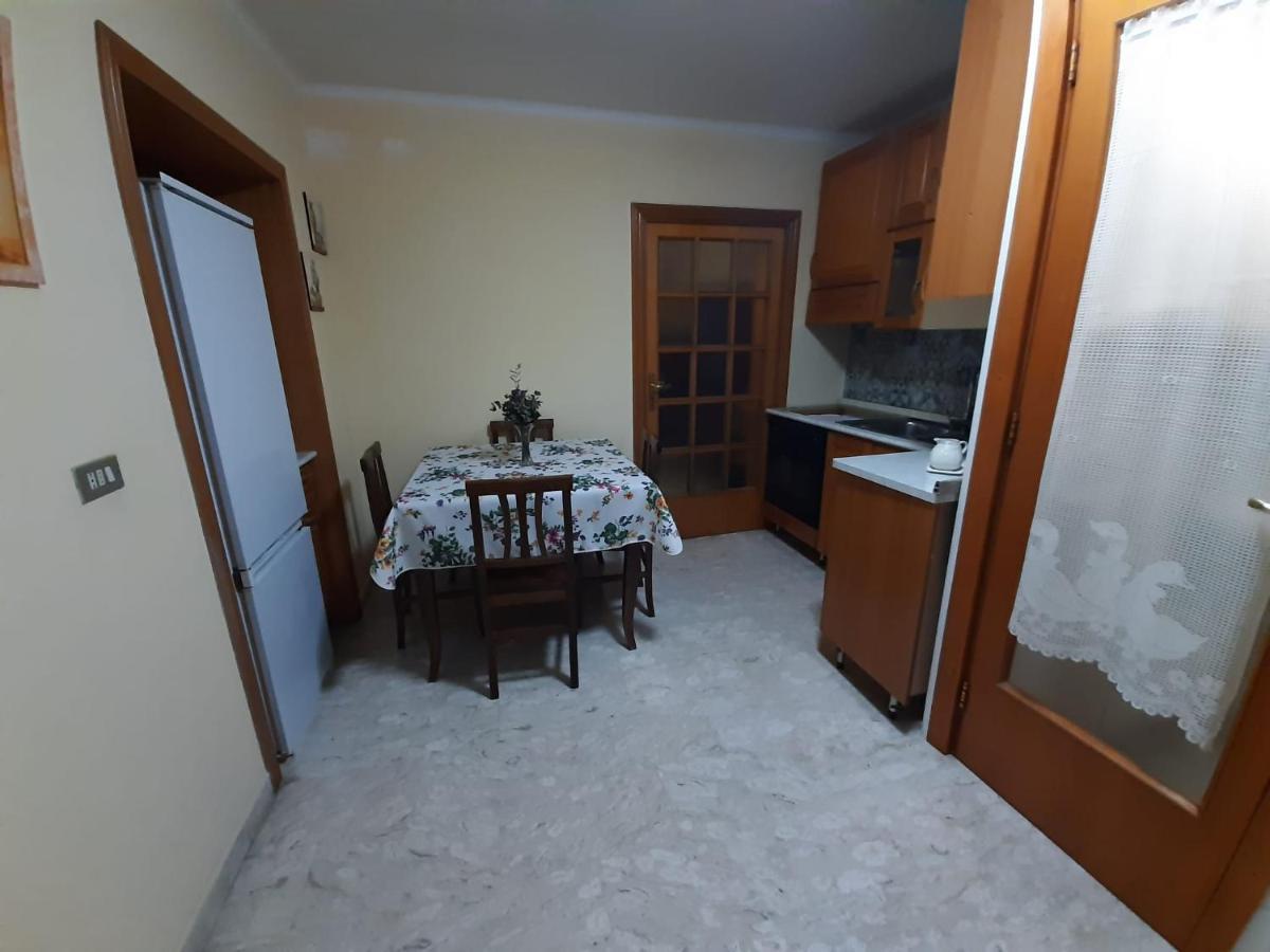 Holiday House Nel Cuore Di בארי מראה חיצוני תמונה