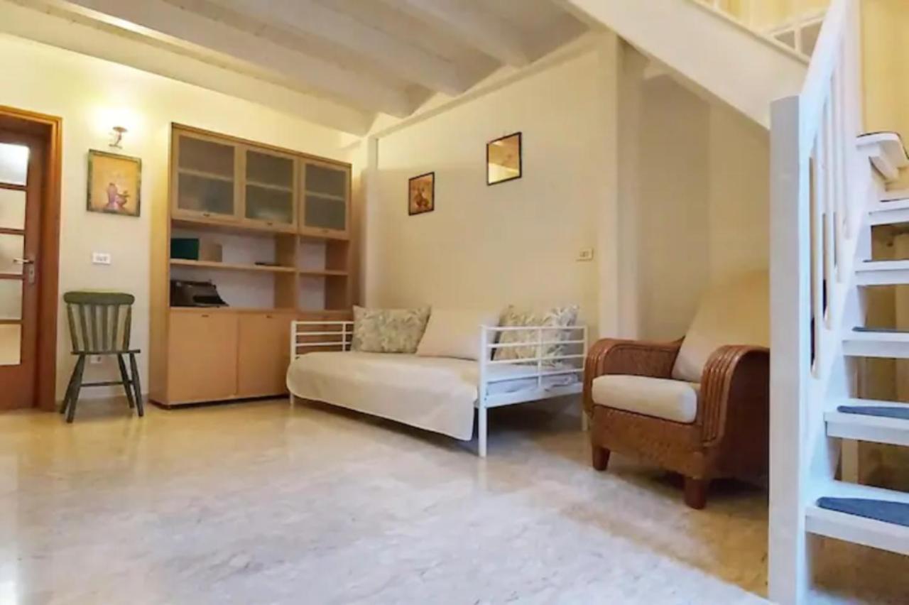 Holiday House Nel Cuore Di בארי מראה חיצוני תמונה